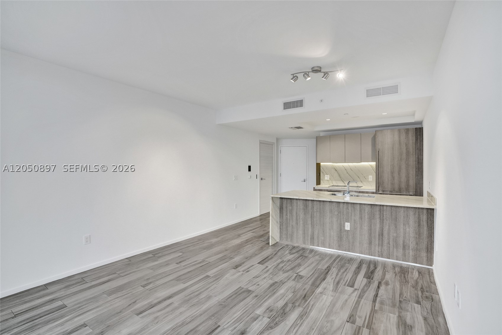 801 S Miami Ave 3903 Property Photo 10