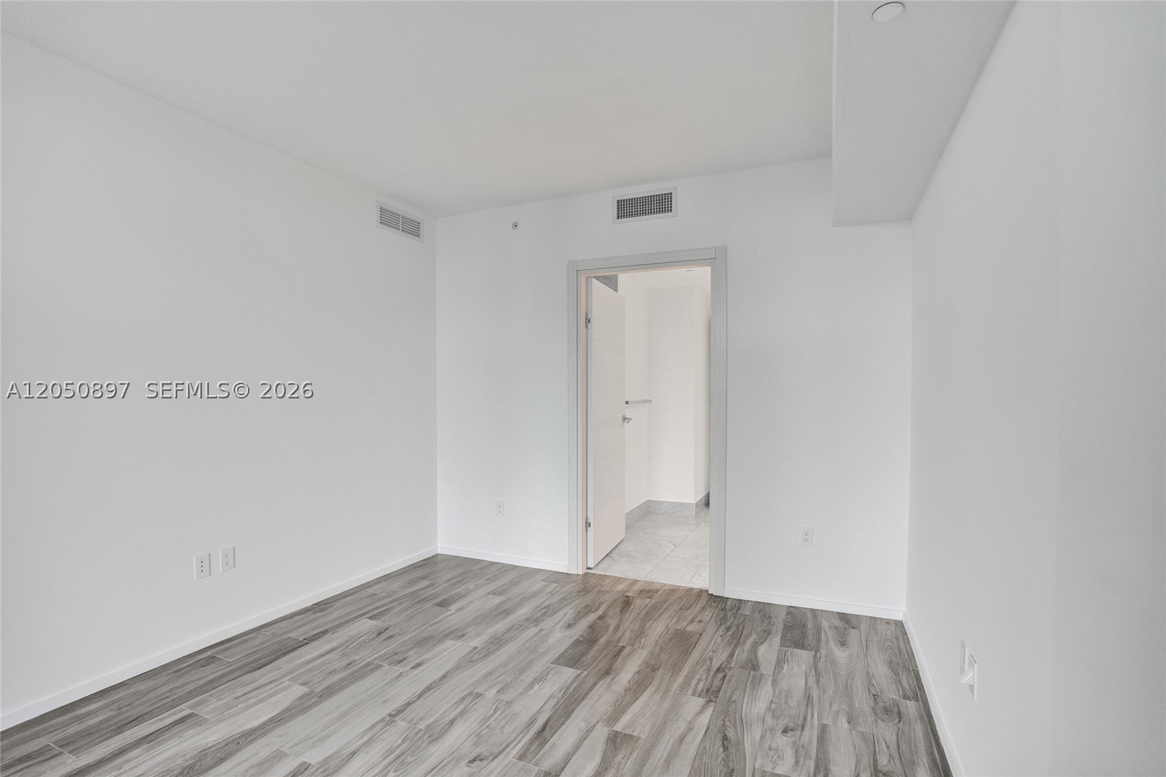 801 S Miami Ave 3903 Property Photo 17