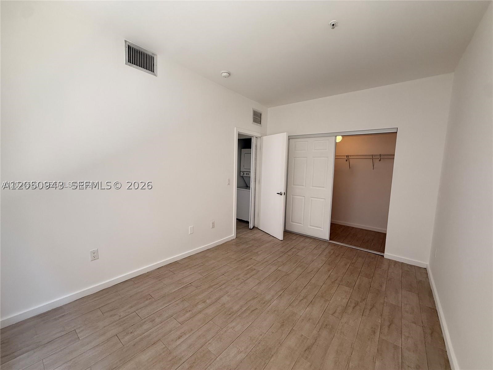 1611 Meridian Ave 202 Property Photo 6