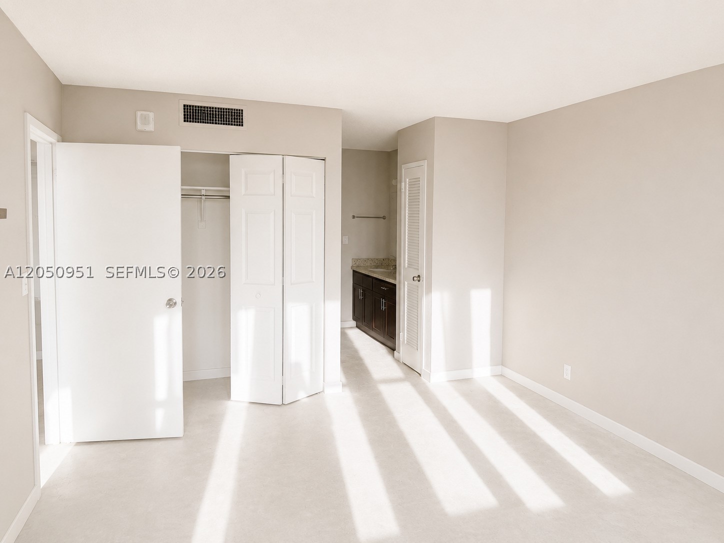 2030 S Ocean Dr 1503 Property Photo 4