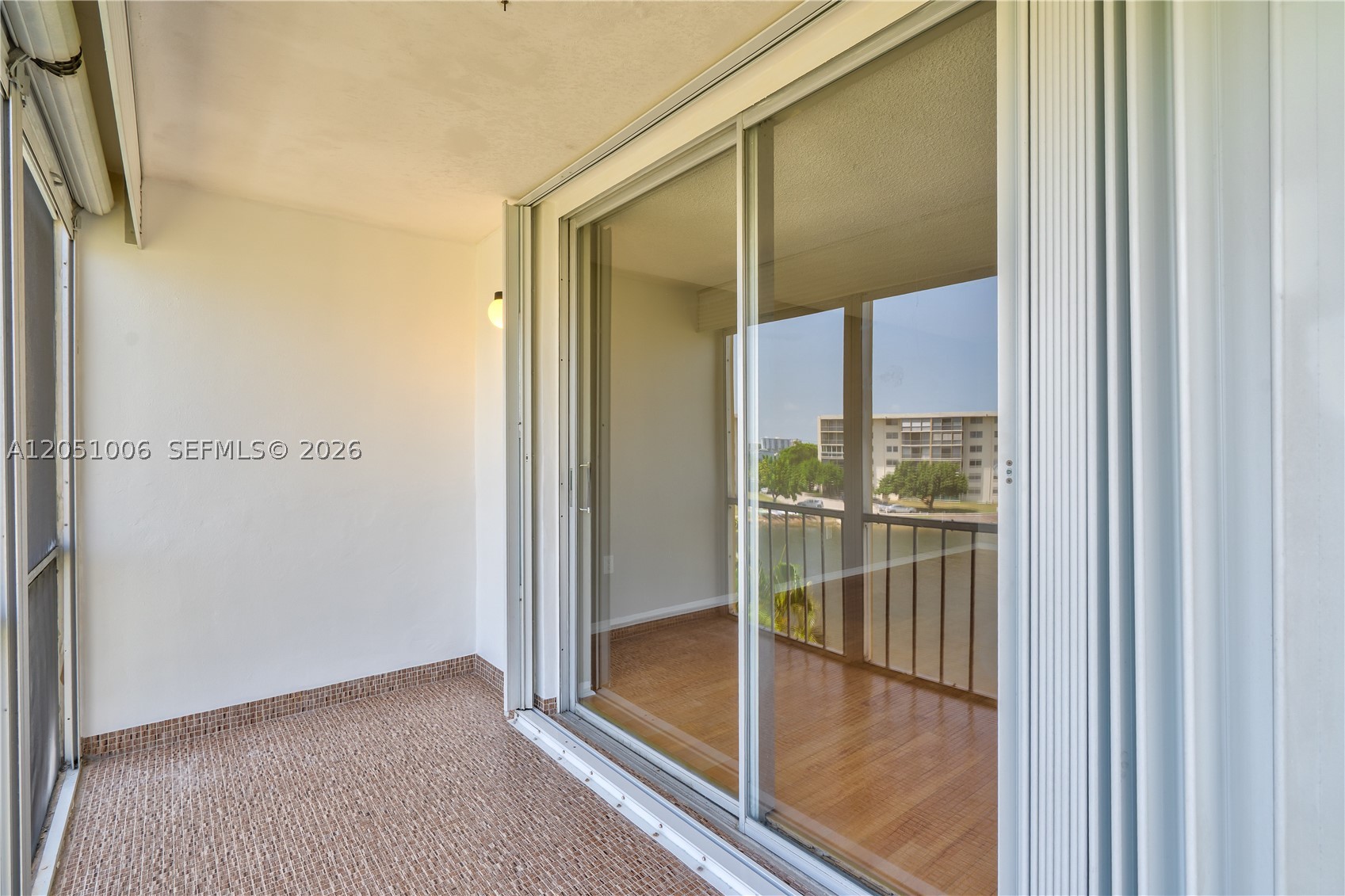 2851 Leonard Dr J402 Property Photo 16