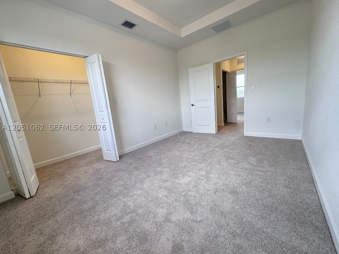 1182 Se Palm Ter . Property Photo 14