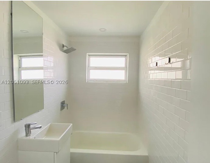 2001 Ne 167th St 1 Property Photo 13