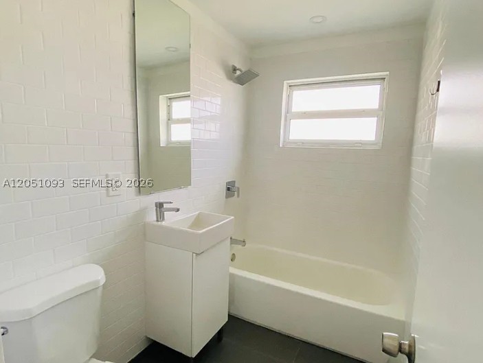 2001 Ne 167th St 1 Property Photo 14