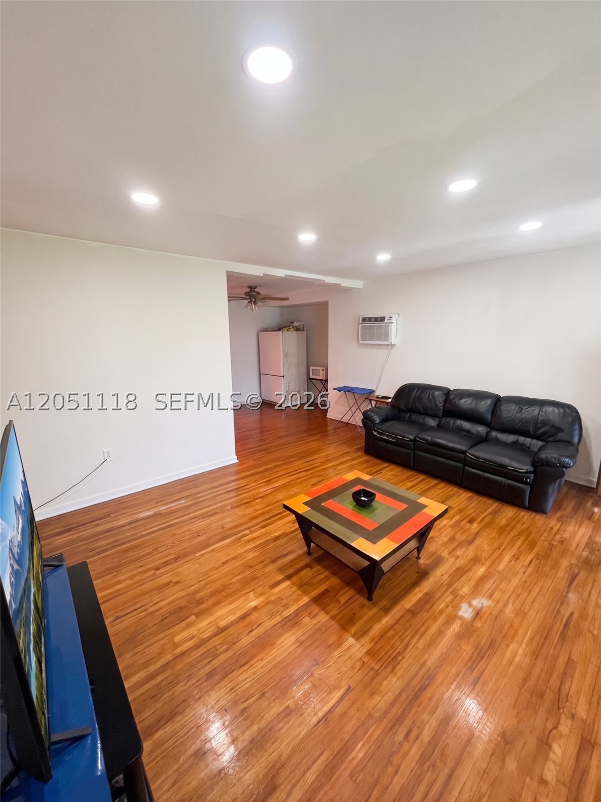 14965 Nw S River Dr Property Photo 3