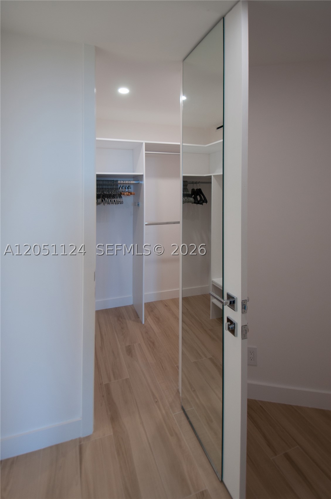 1121 Crandon Blvd D301 Property Photo 37