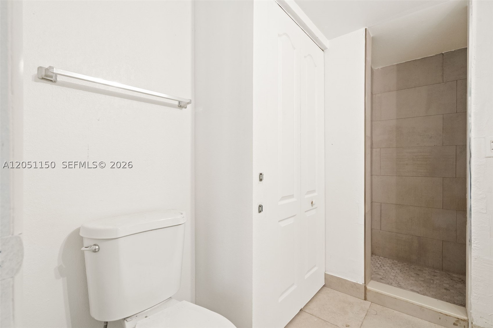 4215 N University Dr 305 Property Photo 15
