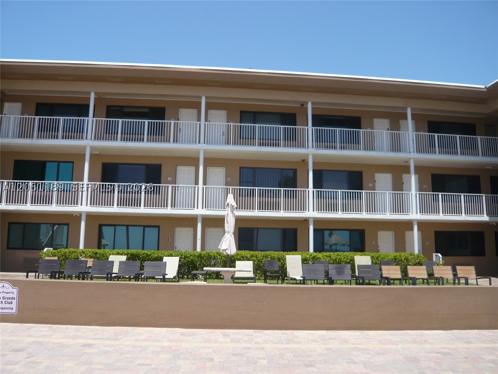 3300 N Surf Rd 9a Property Photo 5