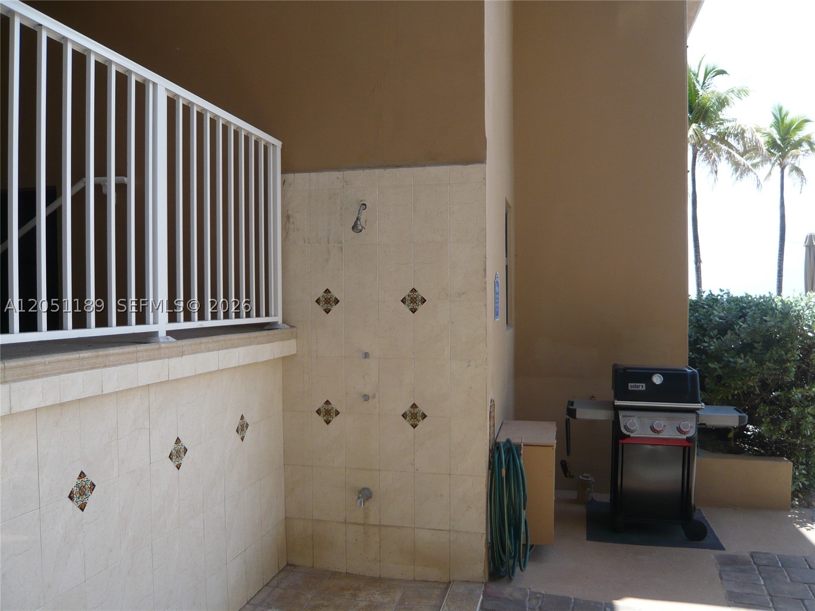 3300 N Surf Rd 9a Property Photo 14