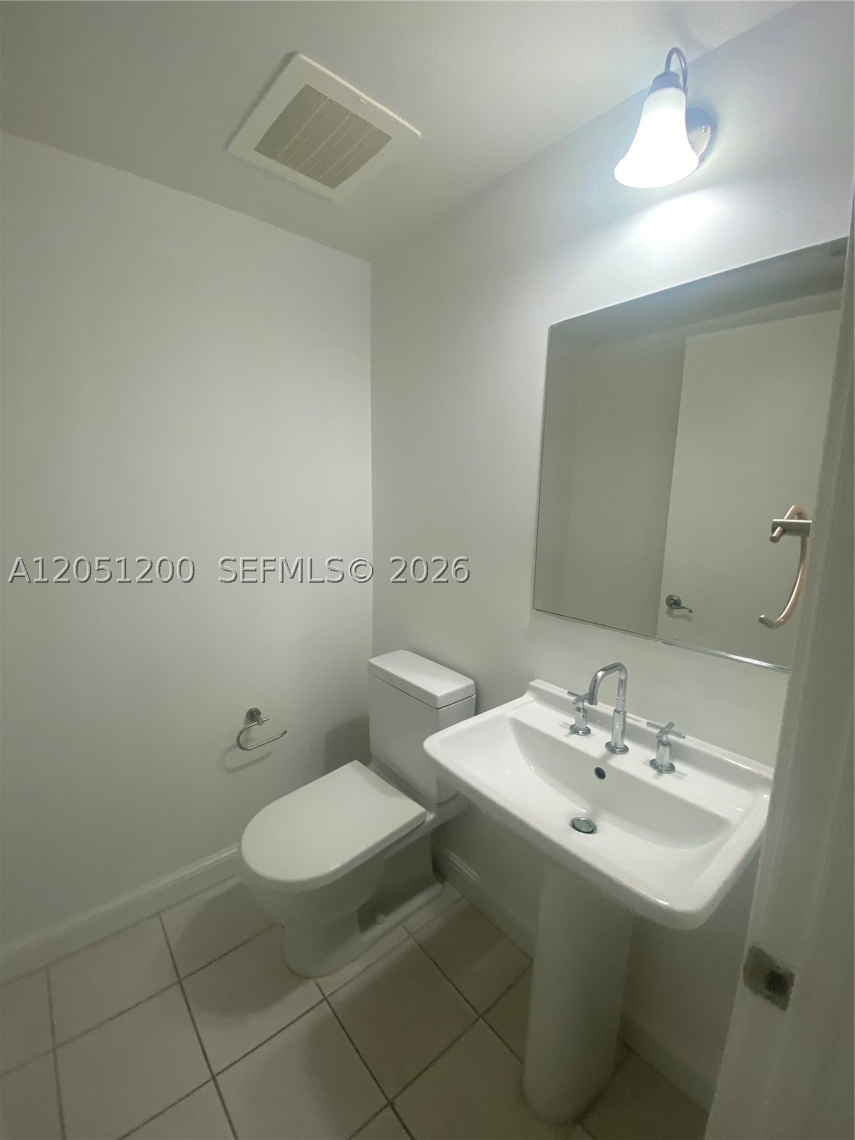 185 Sw 7th St 2603 Property Photo 26