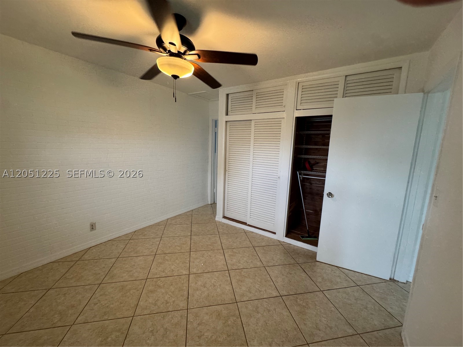 2241 Monroe St 8 Property Photo 4