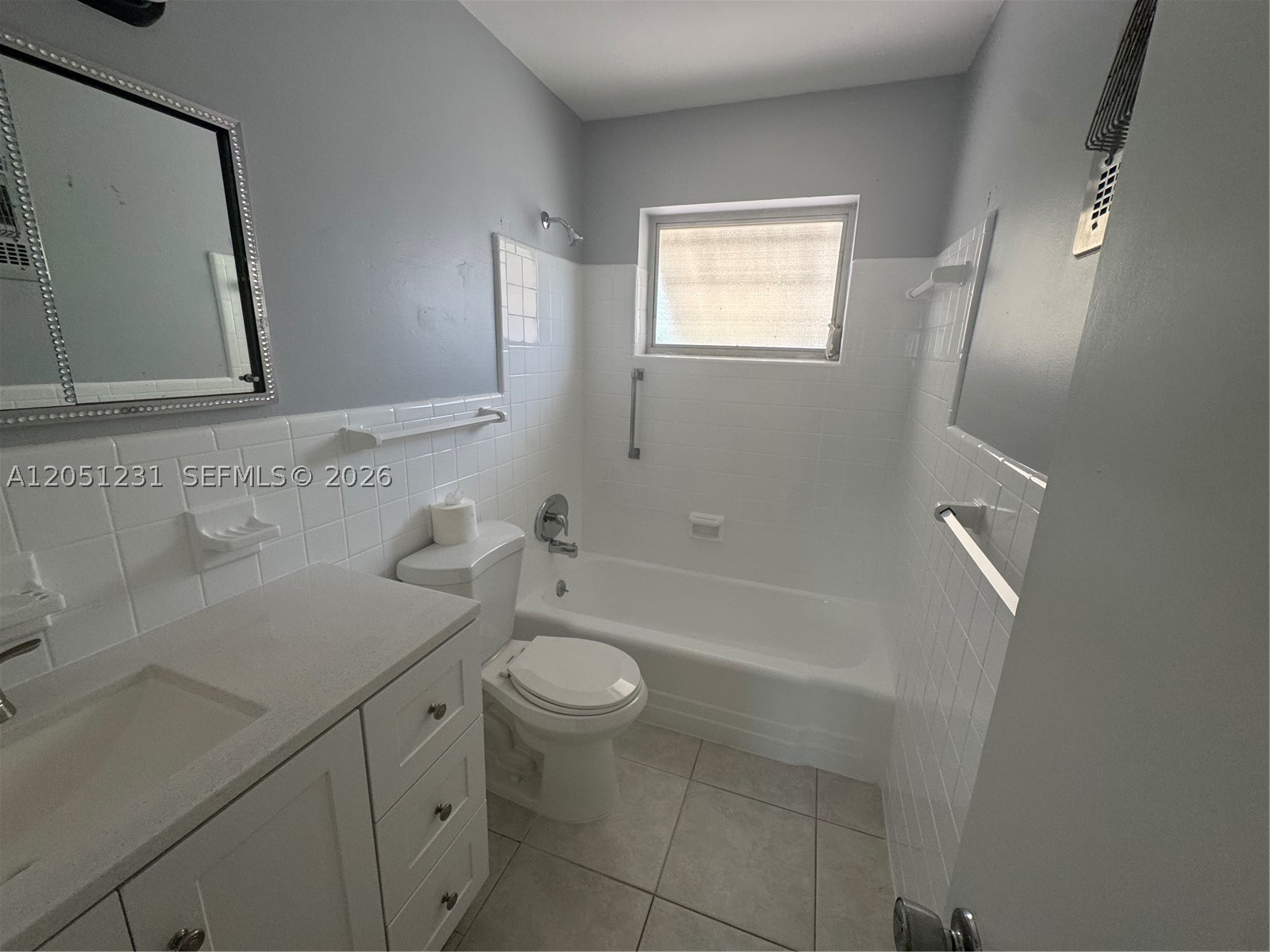 2241 Monroe St 1 Property Photo 5