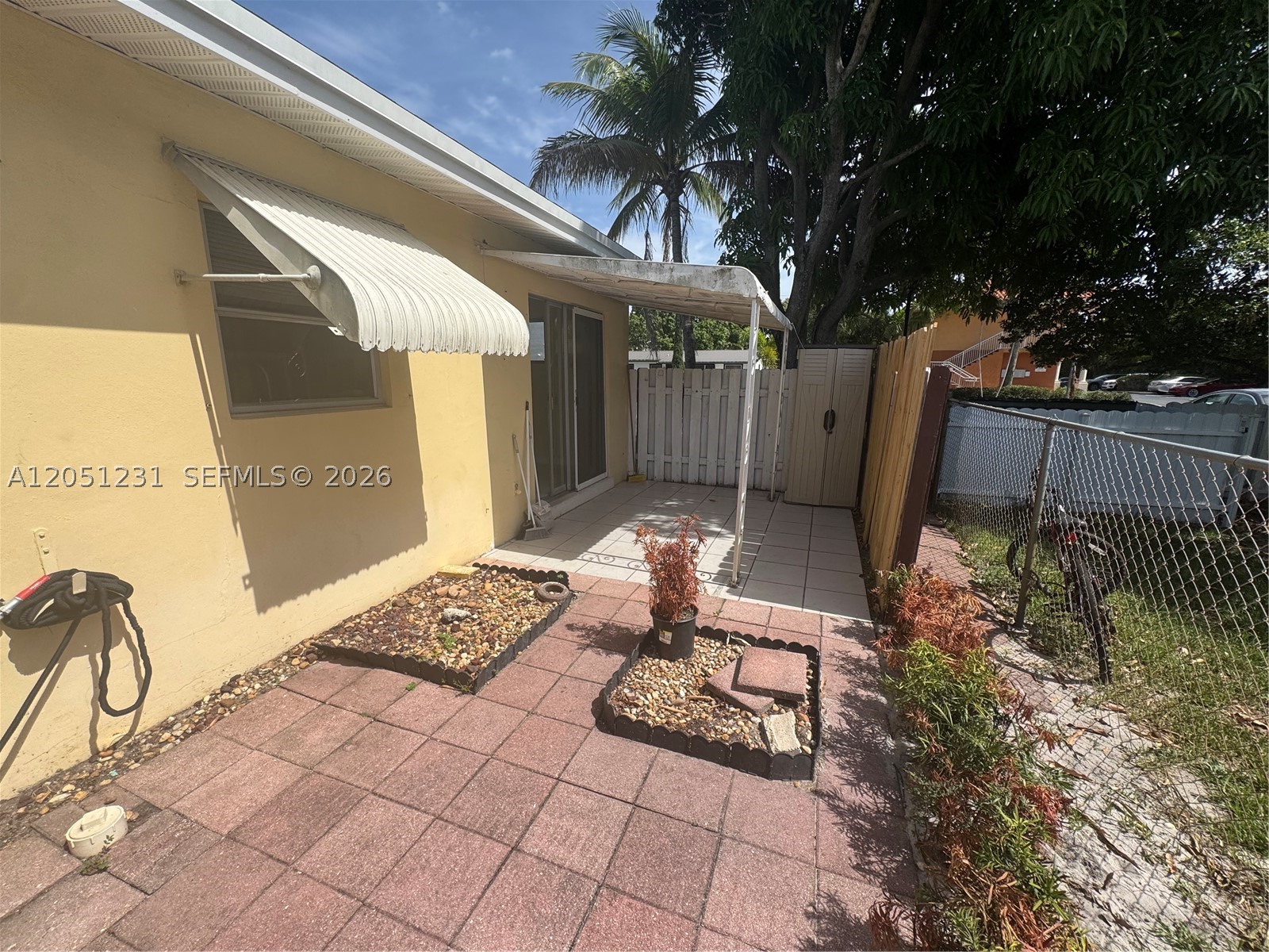 2241 Monroe St 1 Property Photo 6