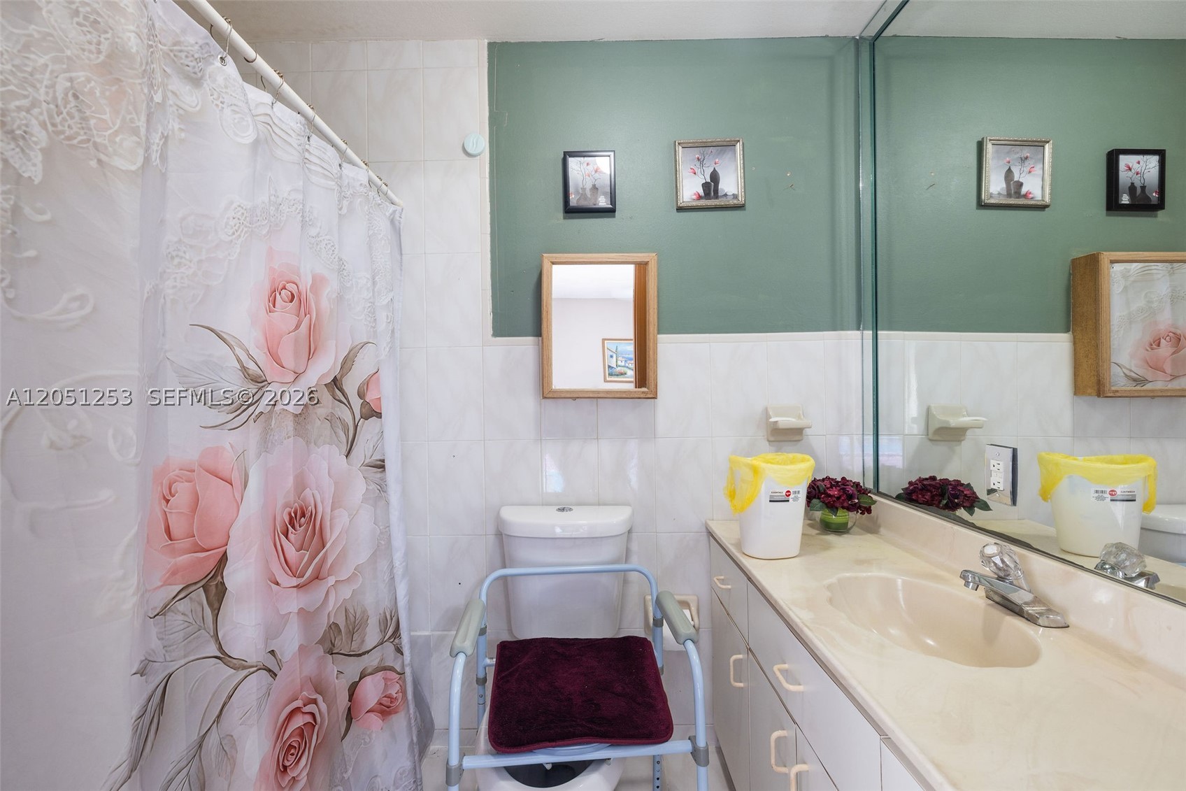 A12051253 Property Photo 18