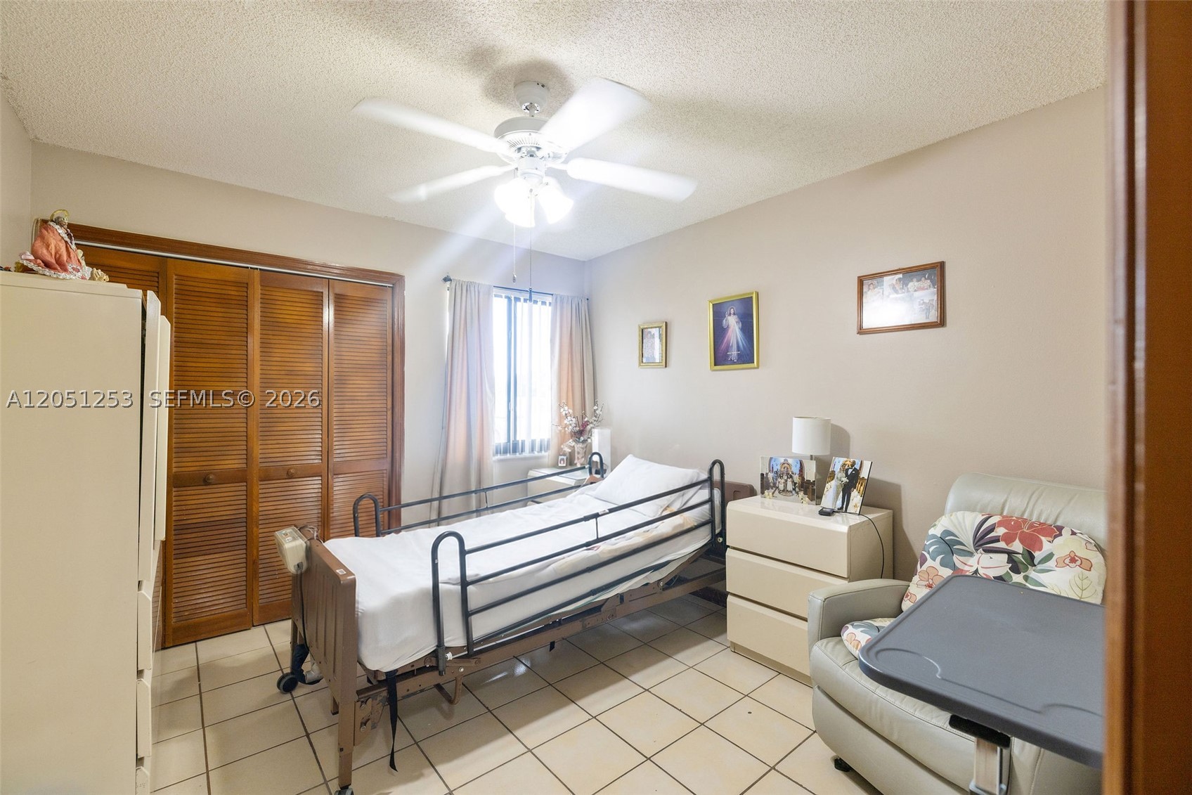 A12051253 Property Photo 23