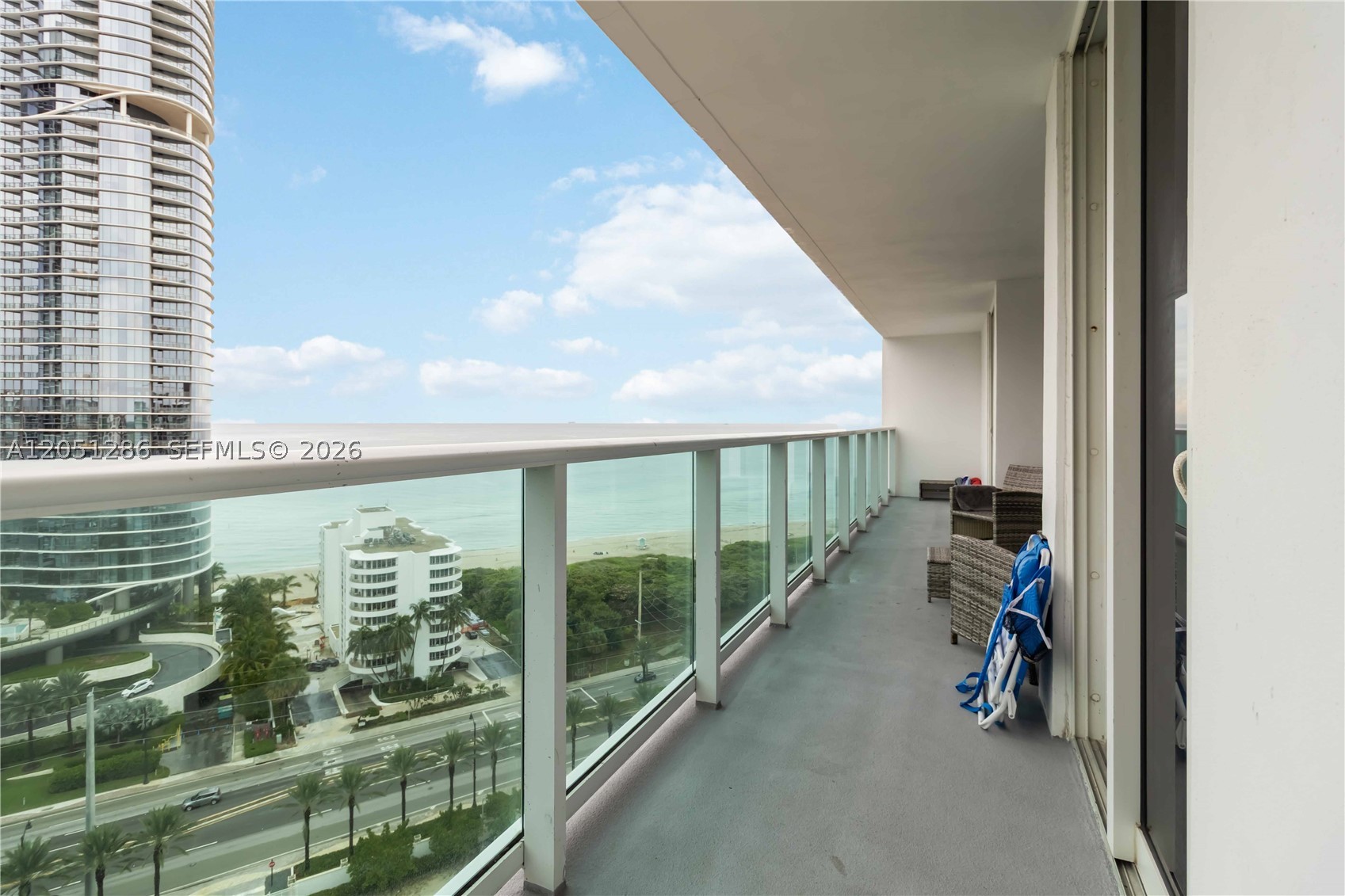 100 Bayview Dr 2014 Property Photo 2