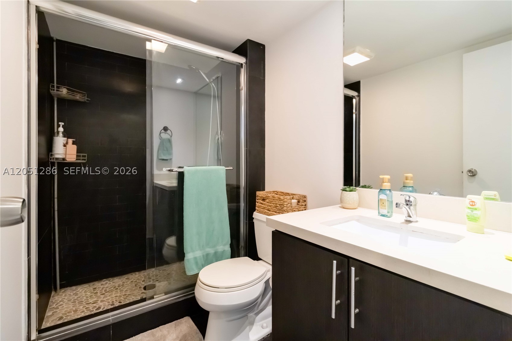 100 Bayview Dr 2014 Property Photo 21