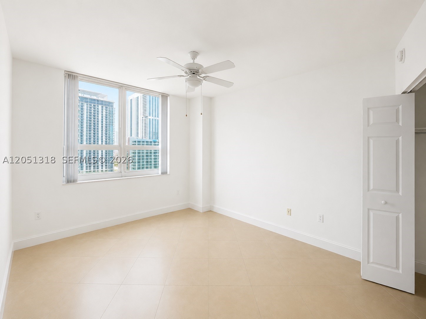 2000 N Bayshore Dr 1107 Property Photo 15