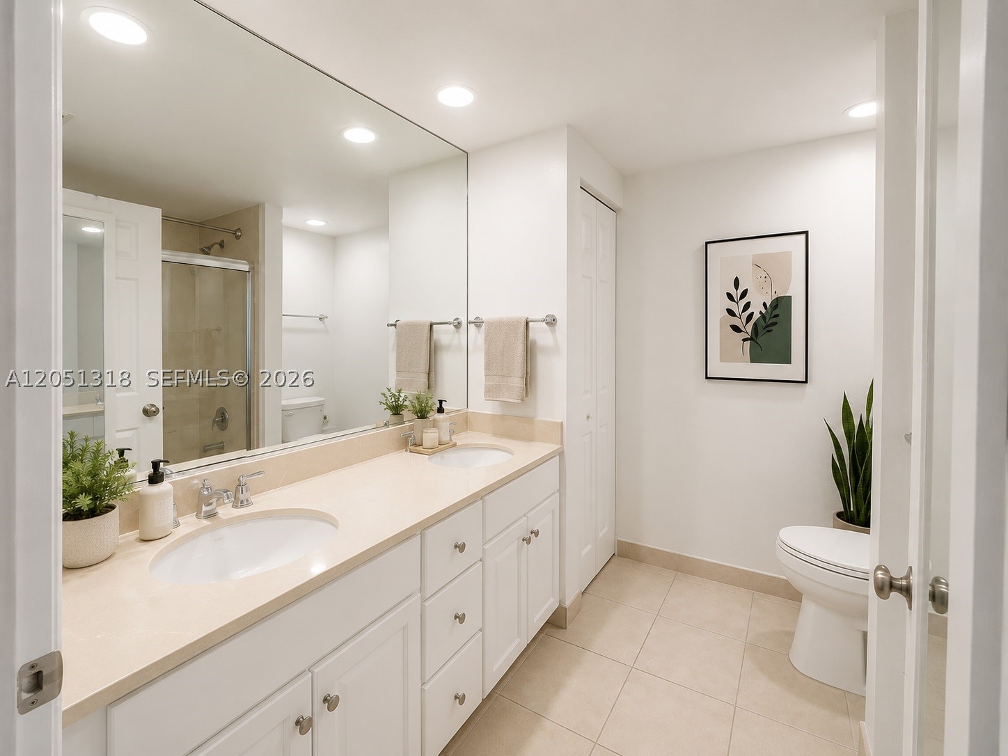 2000 N Bayshore Dr 1107 Property Photo 16