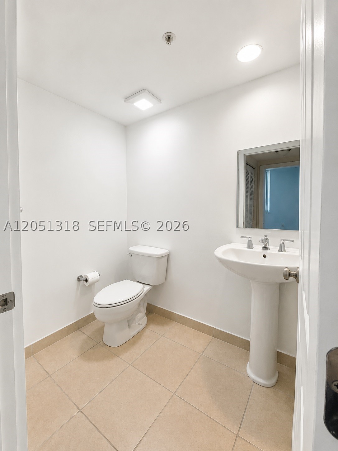 2000 N Bayshore Dr 1107 Property Photo 21