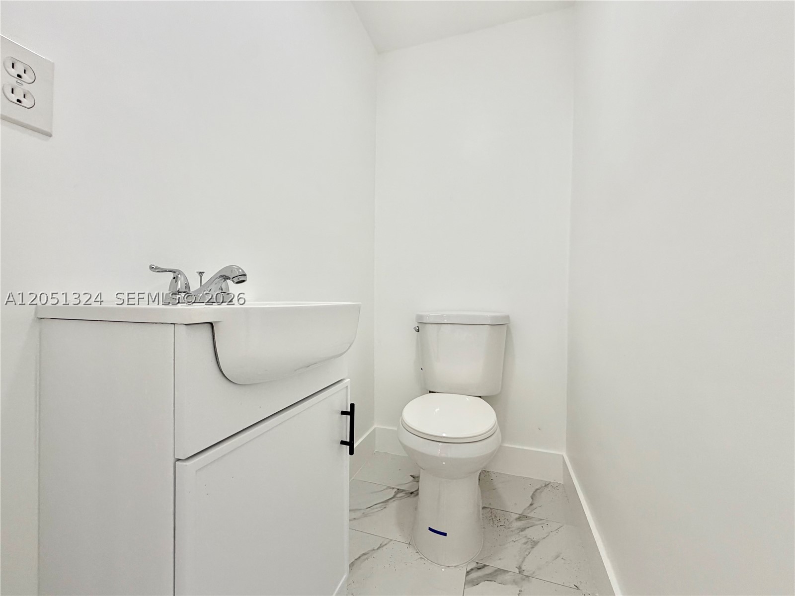 685 Se Park Dr Property Photo 23