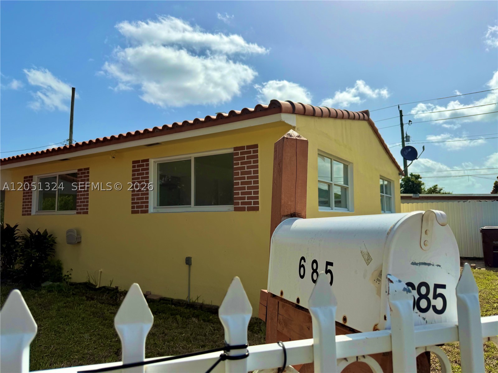 685 Se Park Dr Property Photo 34