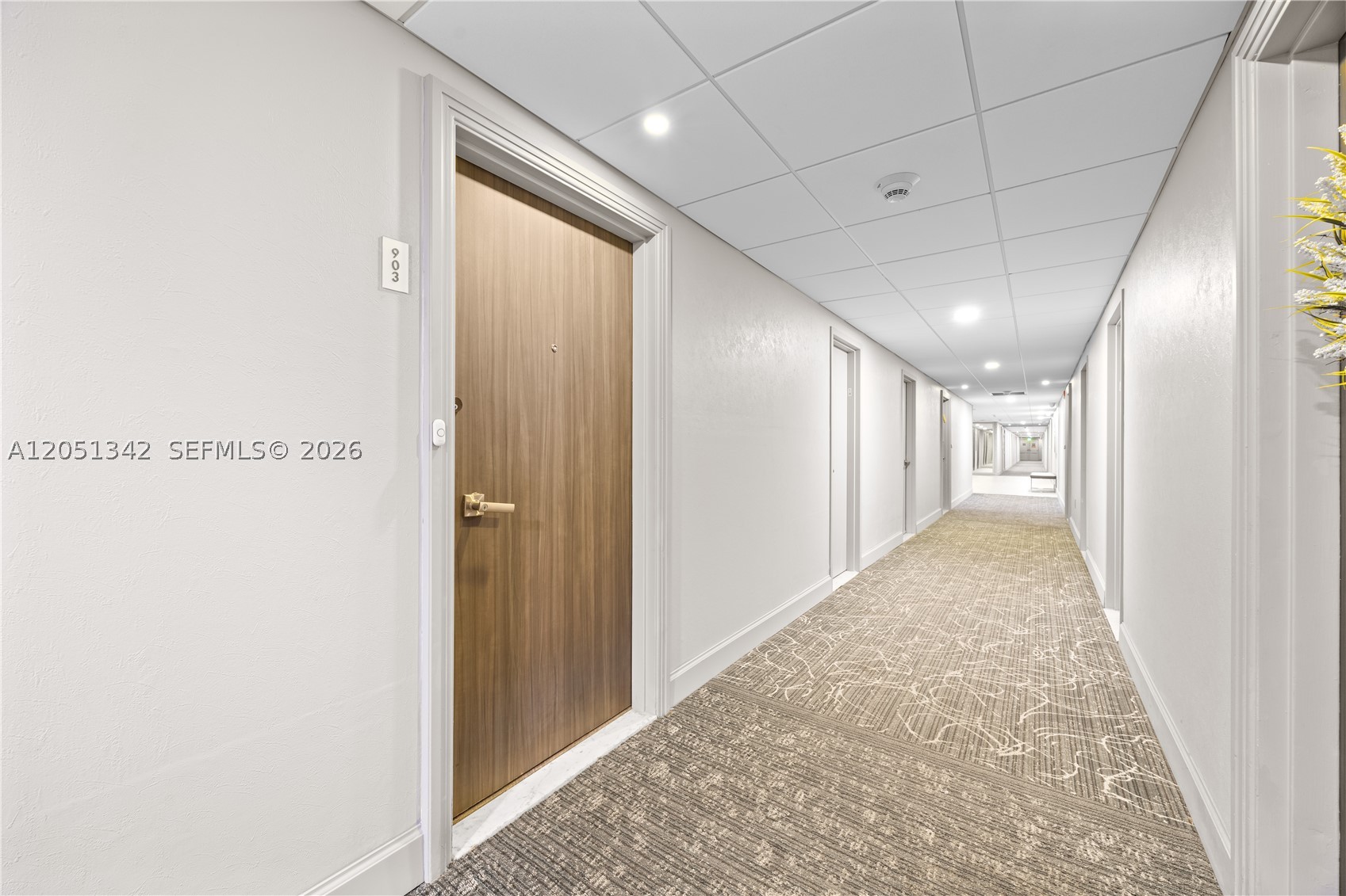 300 Bayview Dr 903 Property Photo 19