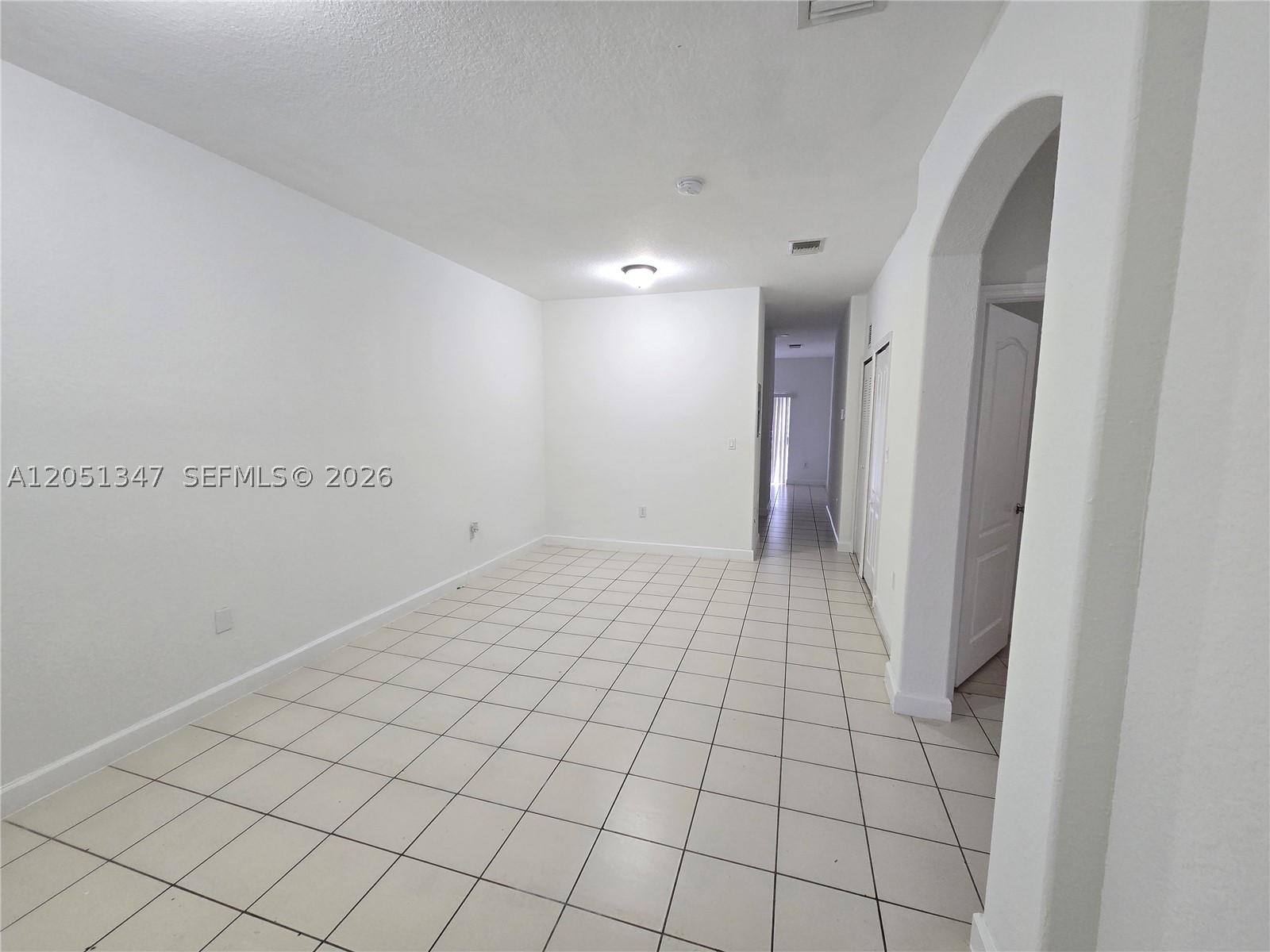 2460 Se 16th Ter 100 Property Photo 3