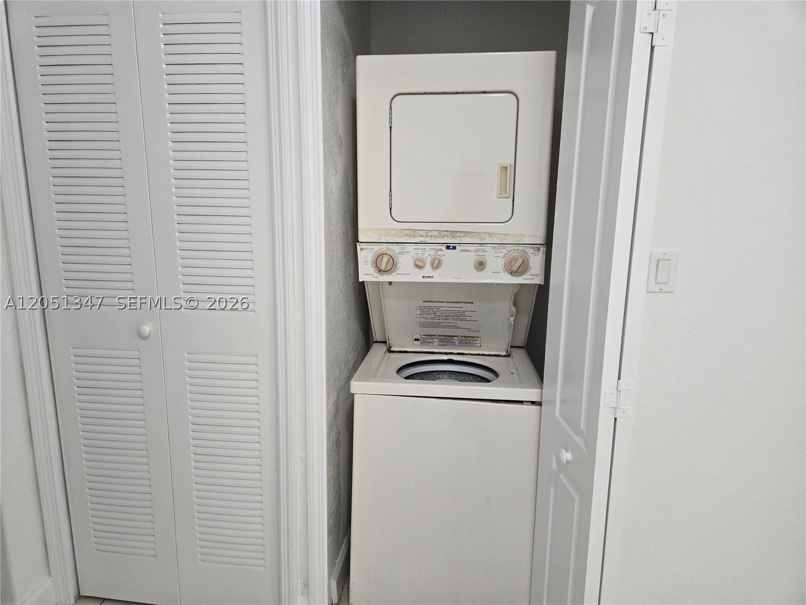 2460 Se 16th Ter 100 Property Photo 4