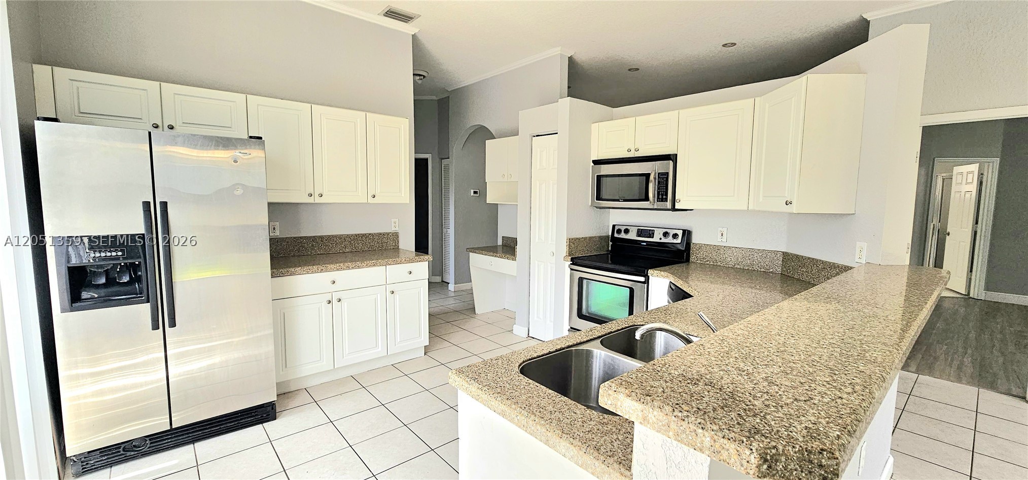 21460 Sw 90th Ct Property Photo 4