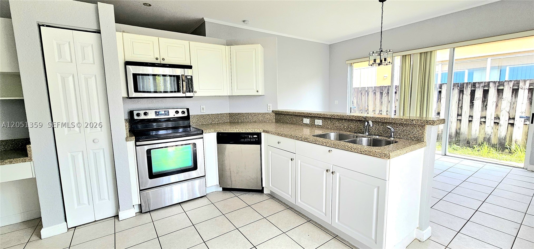 21460 Sw 90th Ct Property Photo 5
