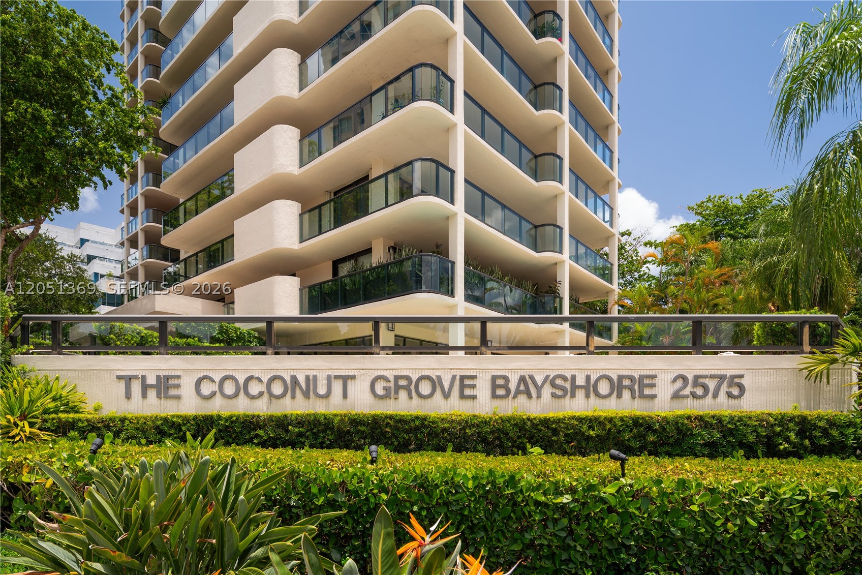 2575 S Bayshore Dr 5b Property Photo 1