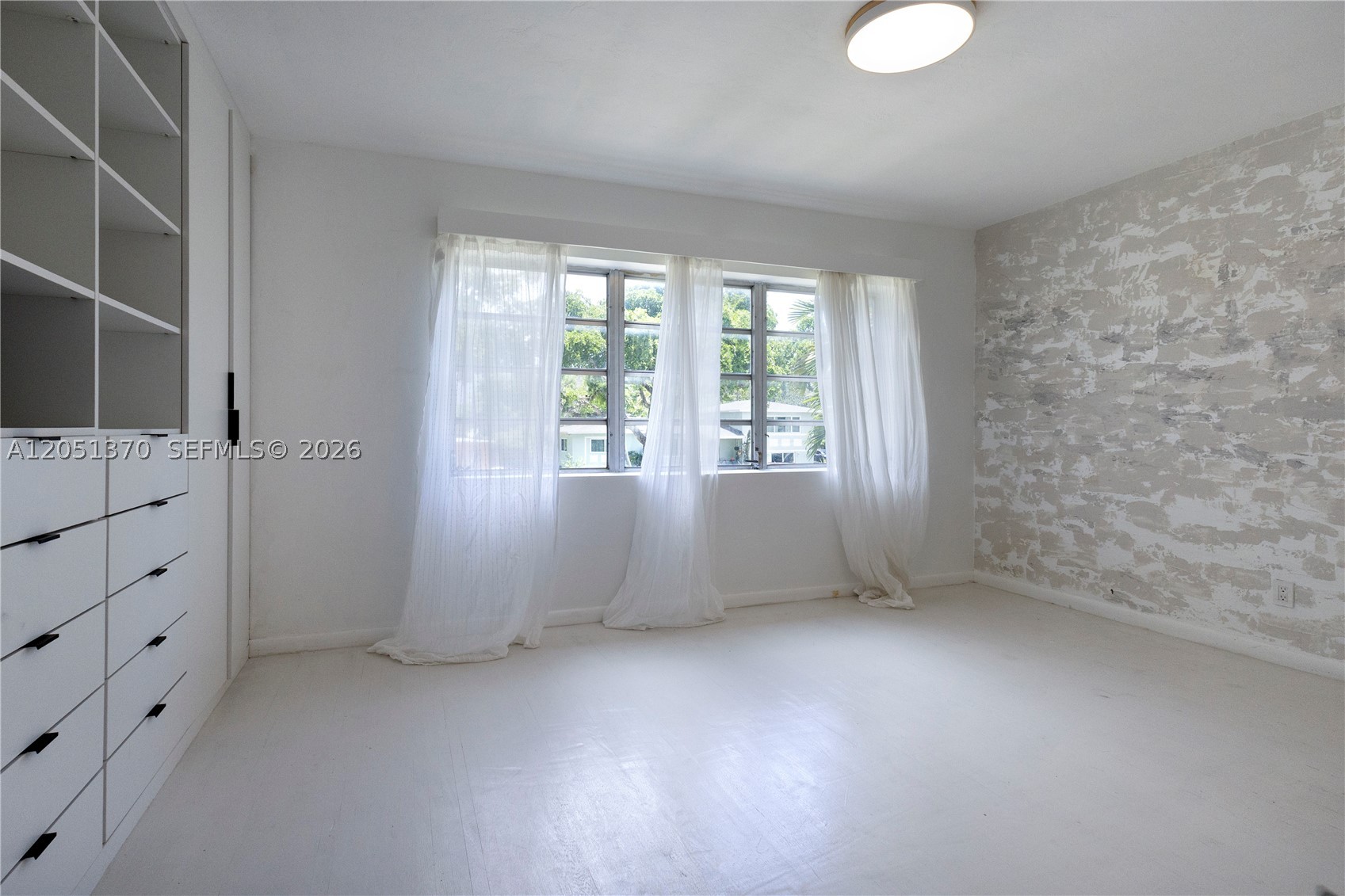 50 Ne 124th Ter Property Photo 16