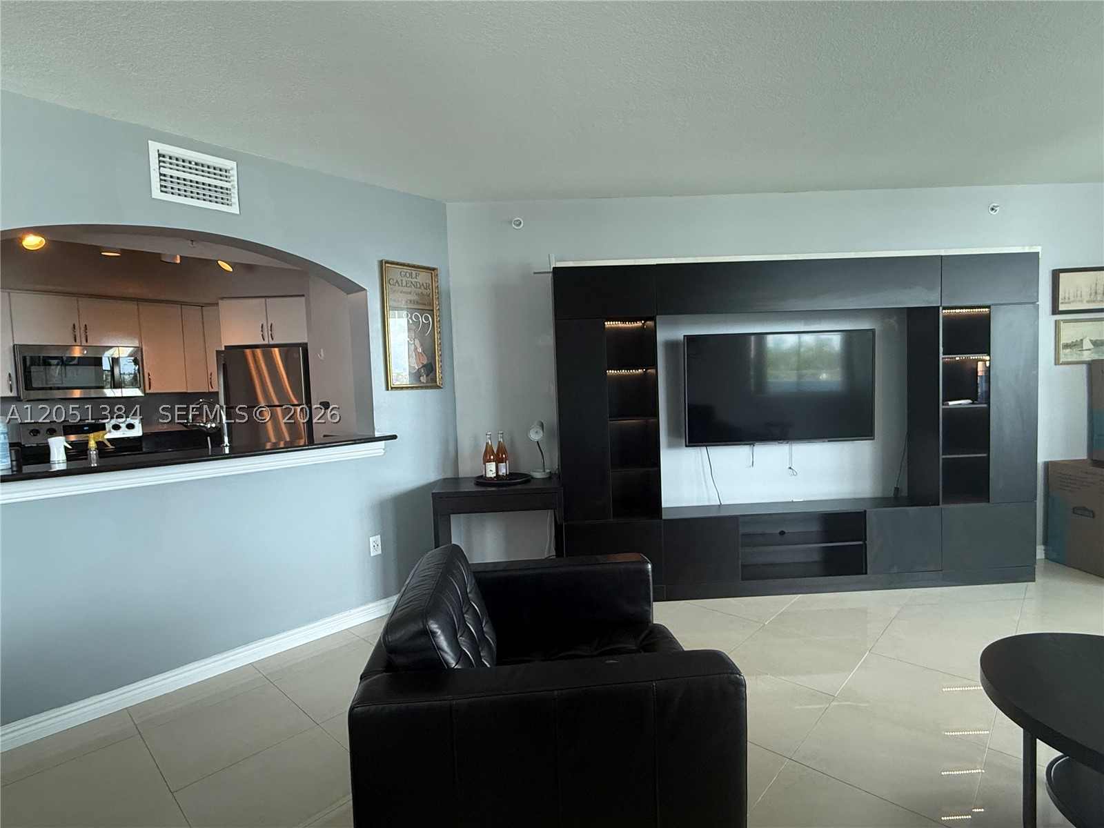 9201 Collins Ave 521 Property Photo 11