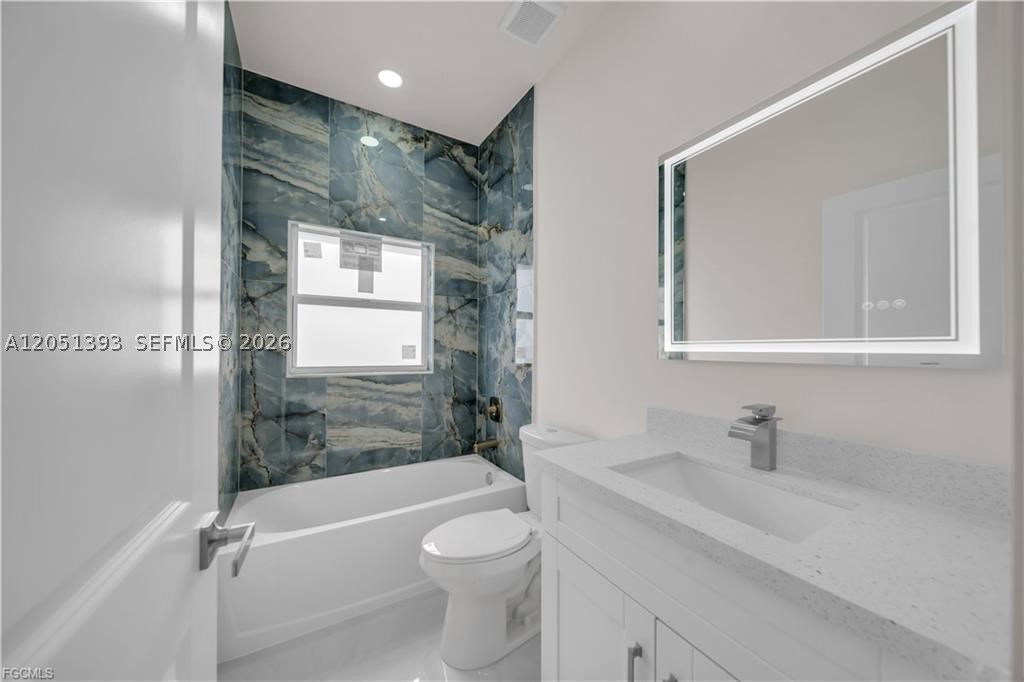 2909 63rd St W Property Photo 17
