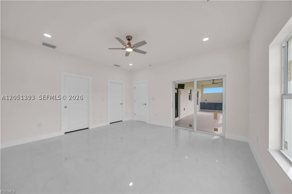 2909 63rd St W Property Photo 21
