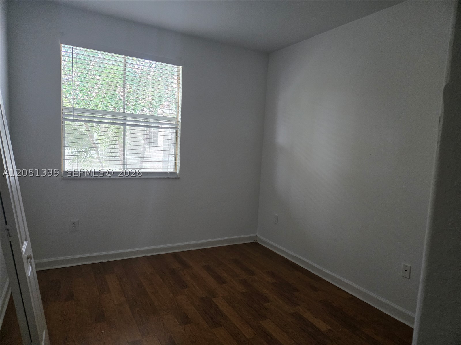 1661 Se 29th Ct 202 Property Photo 5