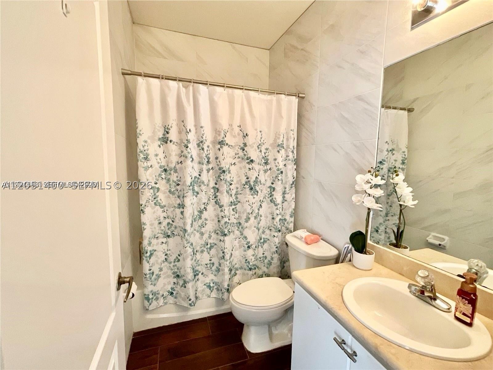 7472 Nw 112th Path Property Photo 12