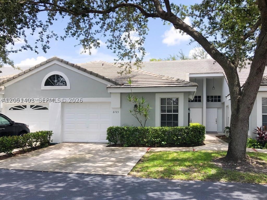 8723 Forest Hills Blvd Property Photo 1