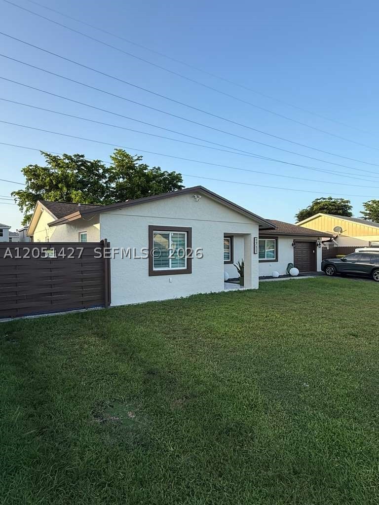 1711 N Anhinga Ln Property Photo 2