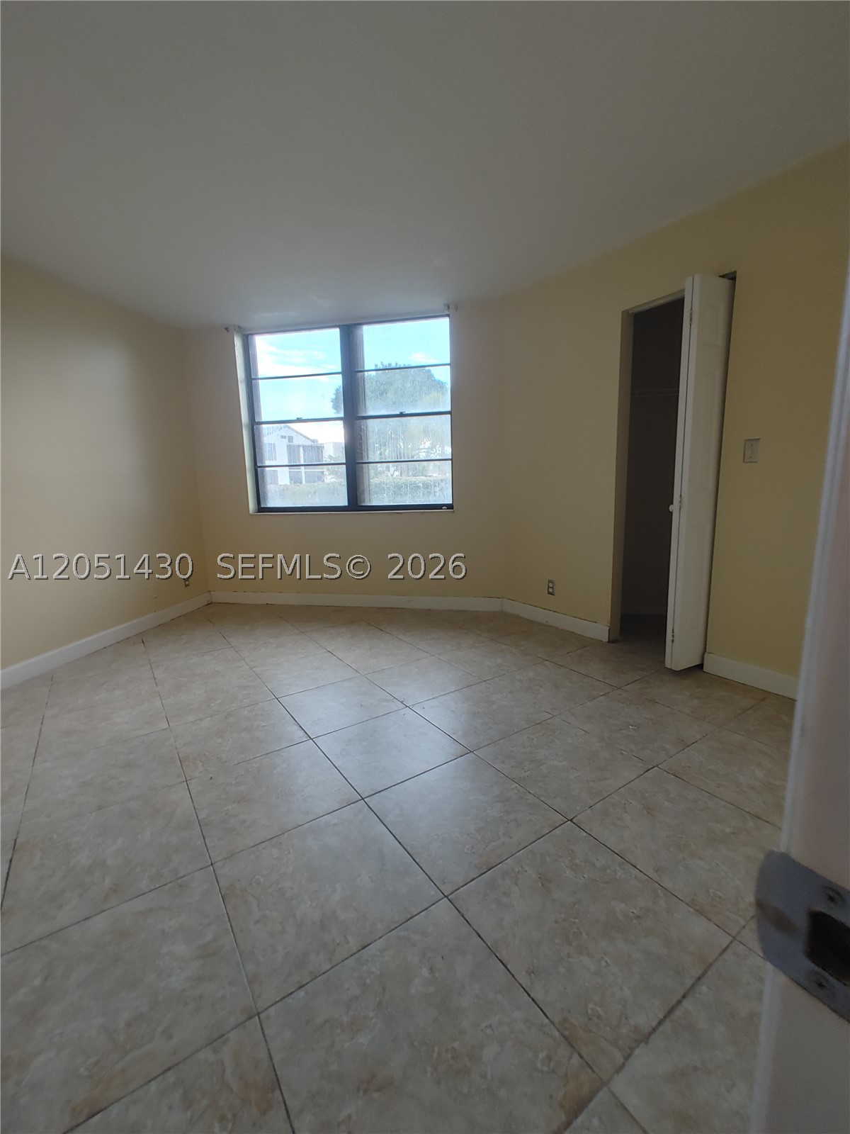 212 Lake Pointe Dr 112 Property Photo 13