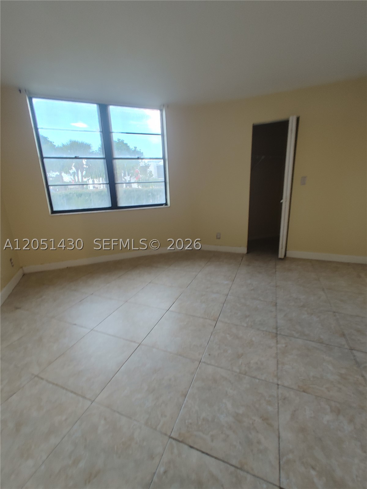 212 Lake Pointe Dr 112 Property Photo 14