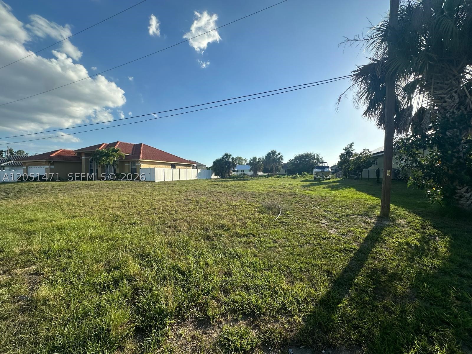 930 Sw 8th Pl Property Photo 1