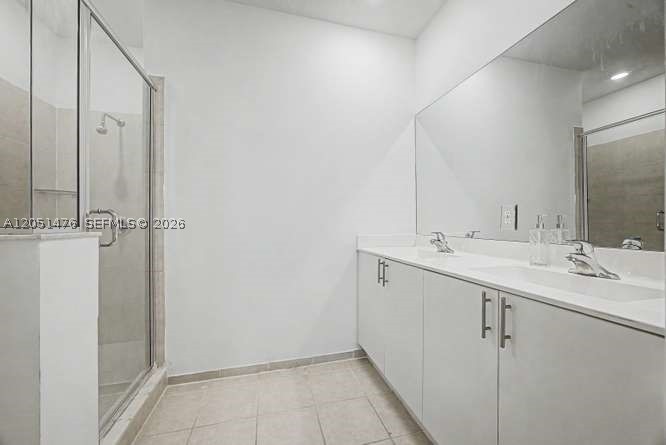 1020 Se 26th Ter Property Photo 16