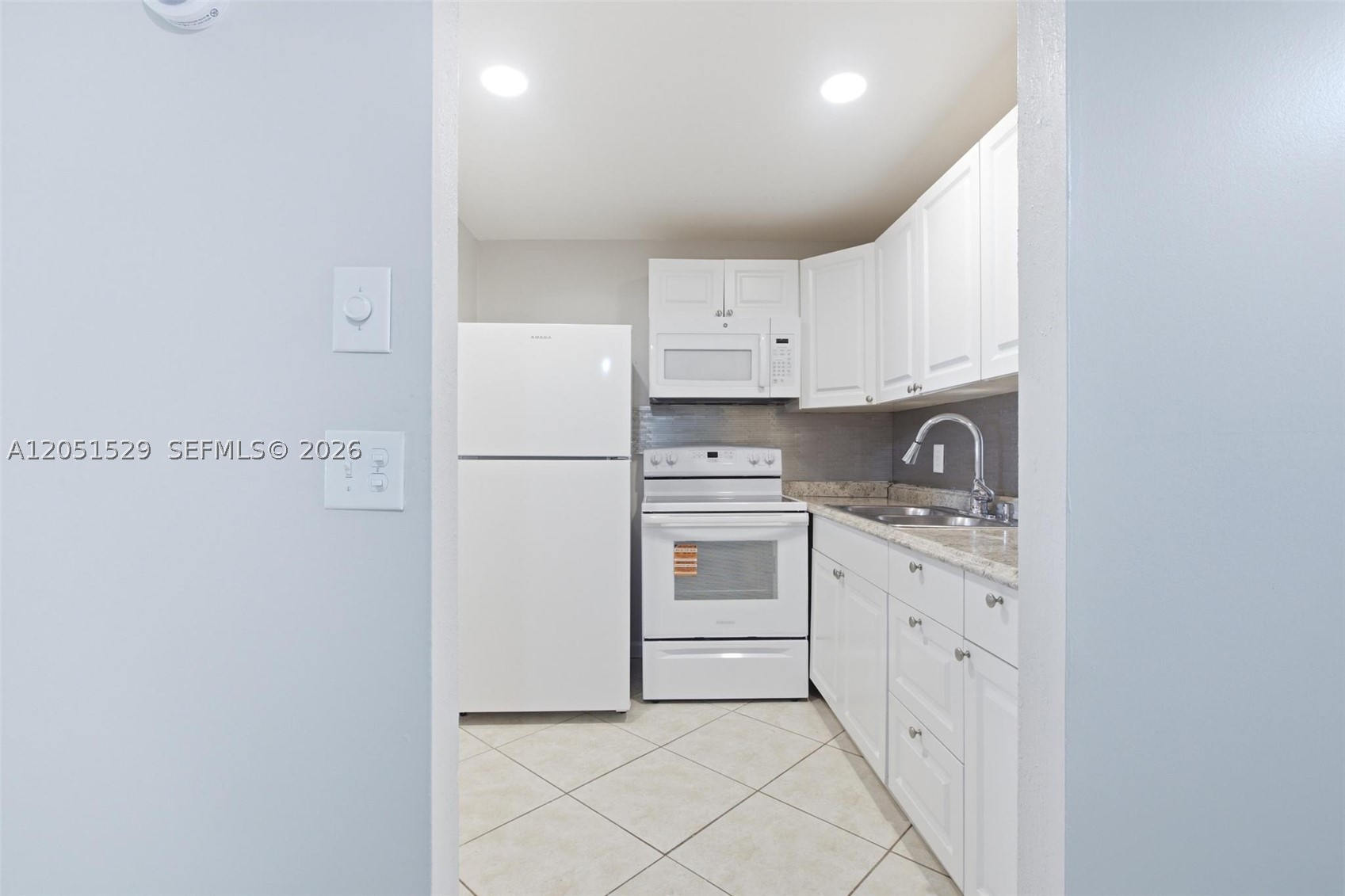 186 Ventnor L L Property Photo 14