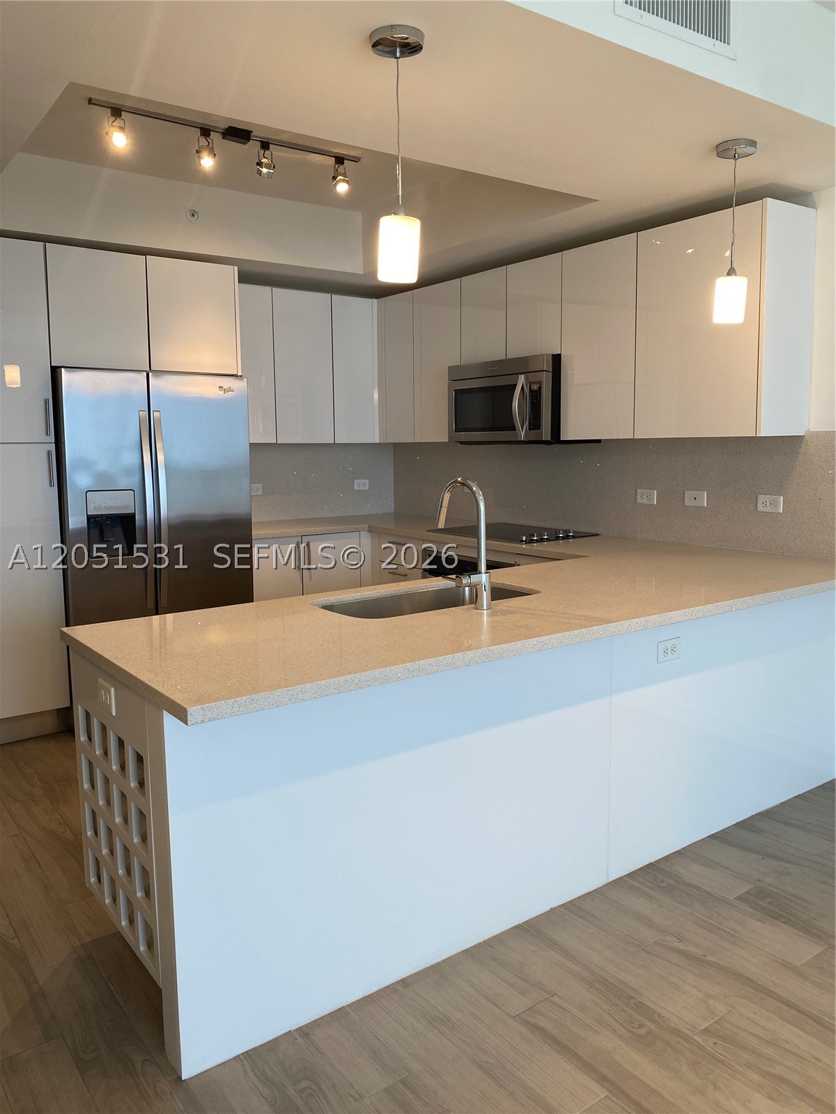 999 SW 1 AVE 3209 Property Photo 1