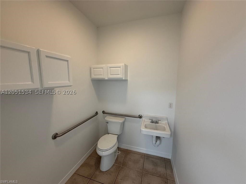3894 Mannix Dr 220 Property Photo 4