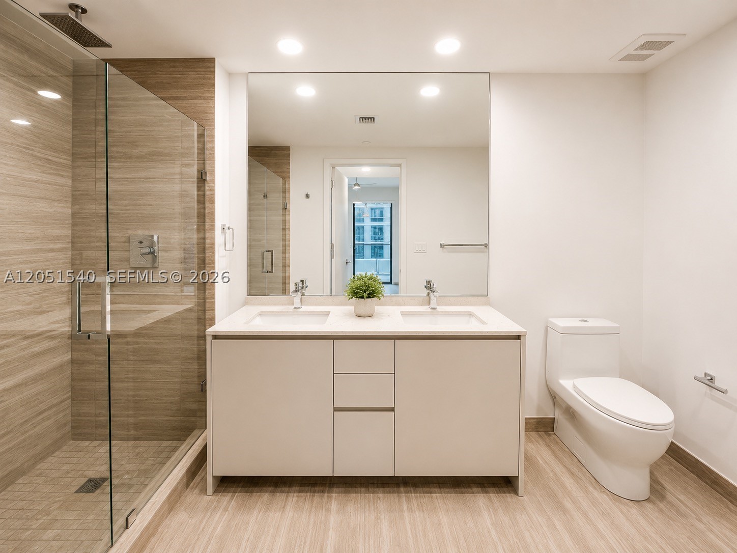 1010 Brickell Ave 3309 Property Photo 6