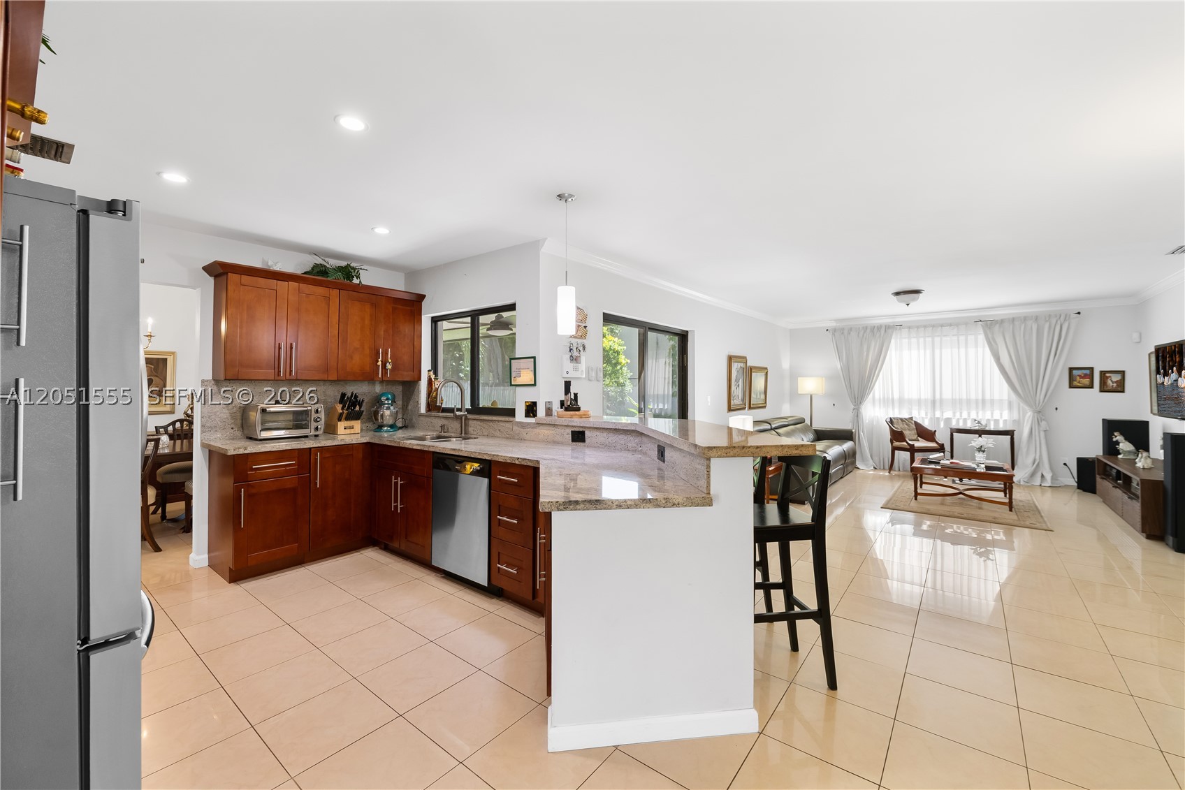 5741 W Waterford Dr Property Photo 8