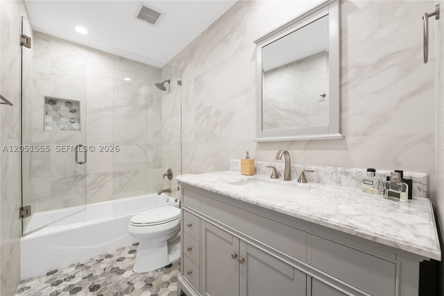5741 W Waterford Dr Property Photo 23